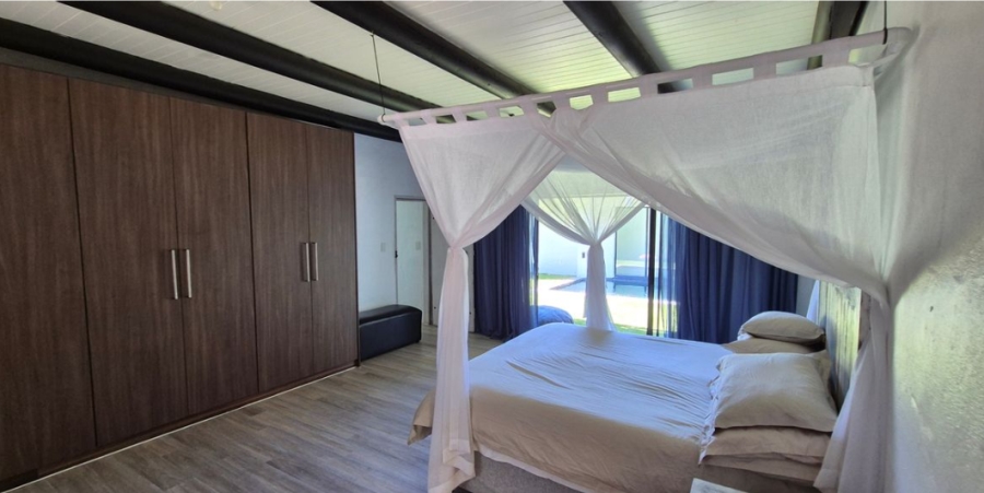5 Bedroom Property for Sale in Cape Farms Western Cape